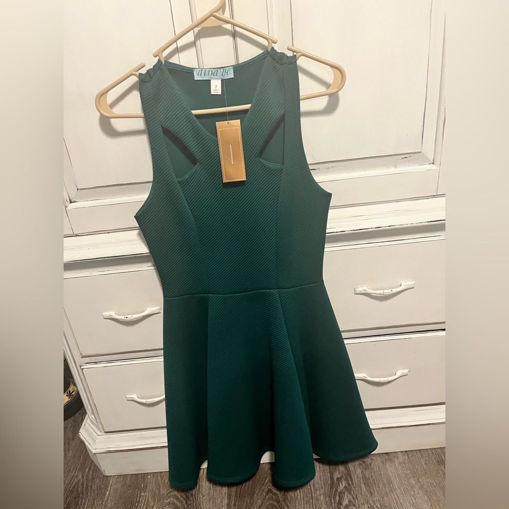 Green Gianni Bini dress